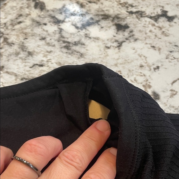 Black Ribbed Tank Top - Picture 4 of 4